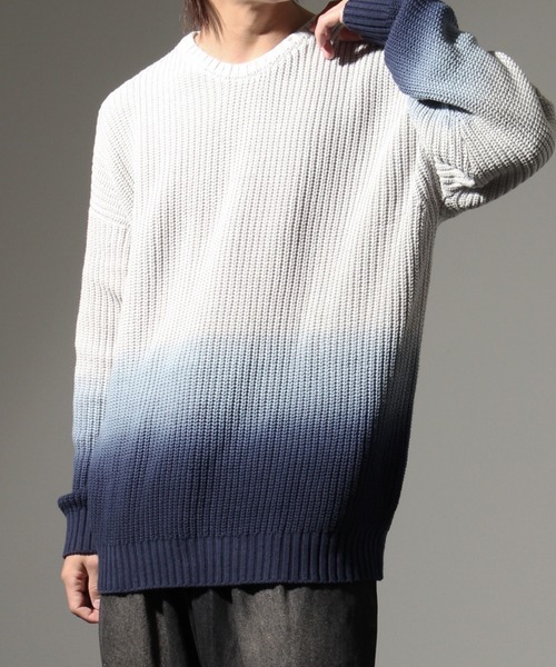 Art re A select（アトリエセレクト）の「Gradation Oversized Spring Knit/グラデーションオーバーサイズスプリングニット（ニット/セーター・メンズ・チャコールグレー/ブルー/ライトグレー・M/L）」の16枚目の写真