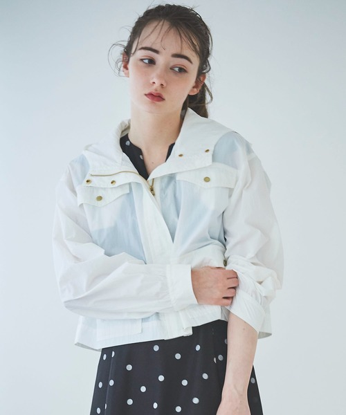 31 Sons de mode(トランテアン ソン ドゥ モード)の「マウンテンパーカー(マウンテンパーカー・レディース・カーキ/オフホワイト/ネイビー・36)」の4枚目の写真