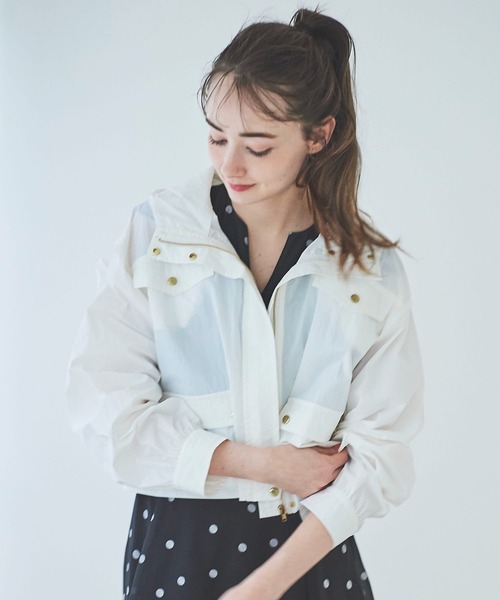 31 Sons de mode(トランテアン ソン ドゥ モード)の「マウンテンパーカー(マウンテンパーカー・レディース・カーキ/オフホワイト/ネイビー・36)」の6枚目の写真