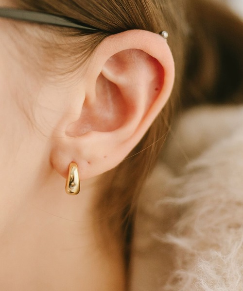 Ops.（オプス）の「フープ ピアス 金属アレルギー対応 シルバー925 ゴールド 【kyklos-moon キクロス・ムーン】（ピアス（両耳用）・レディース・シルバー/イエローゴールド・ONE SIZE）」の2枚目の写真