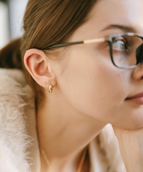 Ops.（オプス）の「フープ ピアス 金属アレルギー対応 シルバー925 ゴールド 【kyklos-moon キクロス・ムーン】（ピアス（両耳用）・レディース・シルバー/イエローゴールド・ONE SIZE）」の7枚目の写真