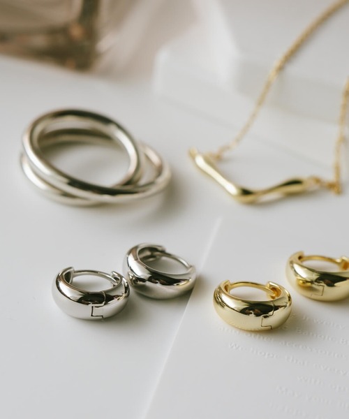 Ops.（オプス）の「フープ ピアス 金属アレルギー対応 シルバー925 ゴールド 【kyklos-moon キクロス・ムーン】（ピアス（両耳用）・レディース・シルバー/イエローゴールド・ONE SIZE）」の9枚目の写真