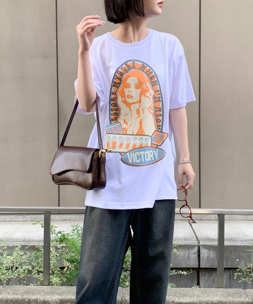 Teem Store(チームストア)の「グラフィックロゴアソートプリントTシャツ(Tシャツ/カットソー・レディース・ホワイト系その他3/ホワイト系その他/ホワイト/ブラック系その他/ホワイト系その他2/グレー/ブラック系その他2/ブラック/ブラック系その他3・L/M)」の15枚目の写真
