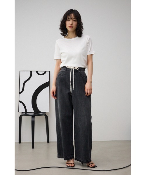 AZUL by moussy(アズールバイマウジー)の「AZUL DENIM ライトオンスワイド(デニムパンツ・レディース・ライトブラック/アイボリー/ライトブルー・SMALL/MEDIUM)」の5枚目の写真