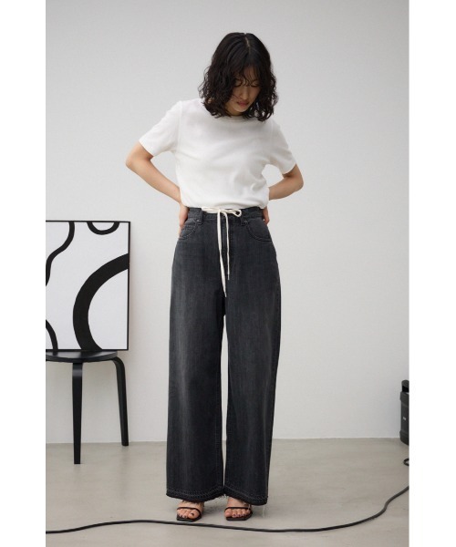 AZUL by moussy(アズールバイマウジー)の「AZUL DENIM ライトオンスワイド(デニムパンツ・レディース・ライトブラック/アイボリー/ライトブルー・SMALL/MEDIUM)」の6枚目の写真