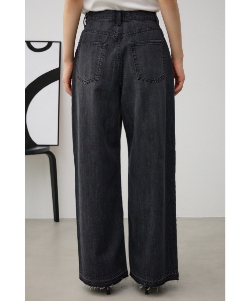 AZUL by moussy(アズールバイマウジー)の「AZUL DENIM ライトオンスワイド(デニムパンツ・レディース・ライトブラック/アイボリー/ライトブルー・SMALL/MEDIUM)」の9枚目の写真