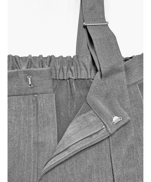 LVEU.(ラブユ.)の「【LVEU.】エステルツイルベルトサロペット(Ai select) / トップス シャツ ブラウス プルオーバー スキッパー レオパード オーバー グリーン ブルー(サロペット/オーバーオール・レディース・グレー/ブラック・FREE)」の10枚目の写真