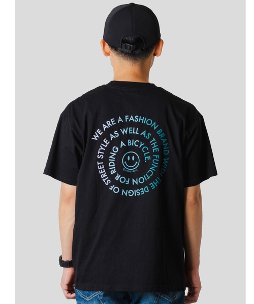 SMILEY FACE(スマイリーフェイス)の「narifuri × SMILEY FACE ベーシックプリントTシャツ(Tシャツ/カットソー・メンズ・ホワイト/ブラック・LARGE/X-LARGE/MEDIUM)」の5枚目の写真