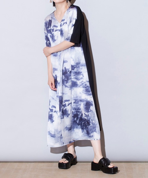 OSMOSIS(オズモーシス)の「2WAYバックプリントシャツワンピース(シャツワンピース・レディース・ブルーグレー/アイボリー/ブラック・ONE SIZE)」の14枚目の写真