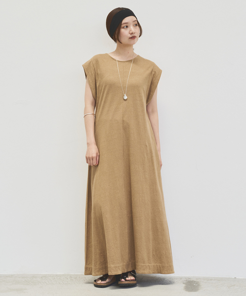 IENA（イエナ）の「リネンコンテンジク フレアワンピース（ワンピース・レディース・ブラック/キャメル・FREE）」の8枚目の写真