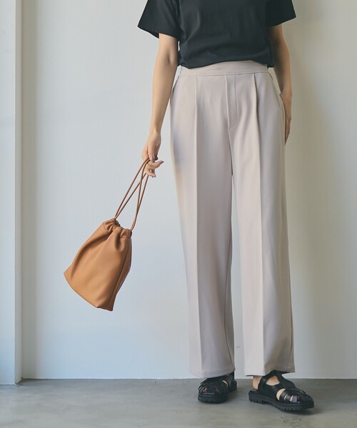 coen（コーエン）の「イージービューティーワイドパンツ（WEB限定サイズ）（スラックス・レディース・ダークグレー/ブラウン/ベージュ/ブラック/ロイヤルブルー・S/M/L/XL）」の4枚目の写真