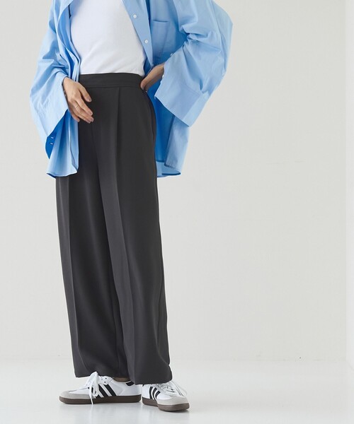 coen（コーエン）の「イージービューティーワイドパンツ（WEB限定サイズ）（スラックス・レディース・ダークグレー/ブラウン/ベージュ/ブラック/ロイヤルブルー・S/M/L/XL）」の2枚目の写真