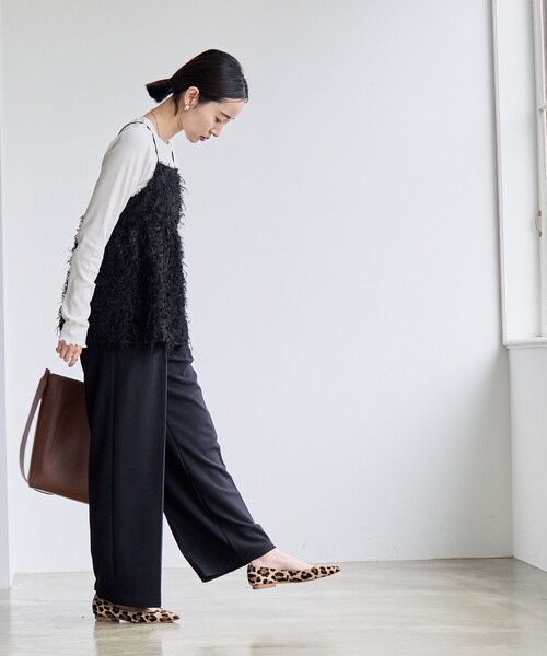 coen（コーエン）の「イージービューティーワイドパンツ（WEB限定サイズ）（スラックス・レディース・ダークグレー/ブラウン/ベージュ/ブラック/ロイヤルブルー・S/M/L/XL）」の17枚目の写真