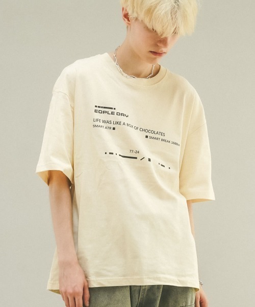 Shoowtime(ショウタイム)の「オーバーサイズ / ビッグシルエットショートスリーブTシャツ(Tシャツ/カットソー・メンズ・アイボリー/ブラック・LARGE/MEDIUM)」の4枚目の写真