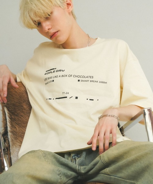 Shoowtime(ショウタイム)の「オーバーサイズ / ビッグシルエットショートスリーブTシャツ(Tシャツ/カットソー・メンズ・アイボリー/ブラック・LARGE/MEDIUM)」の7枚目の写真