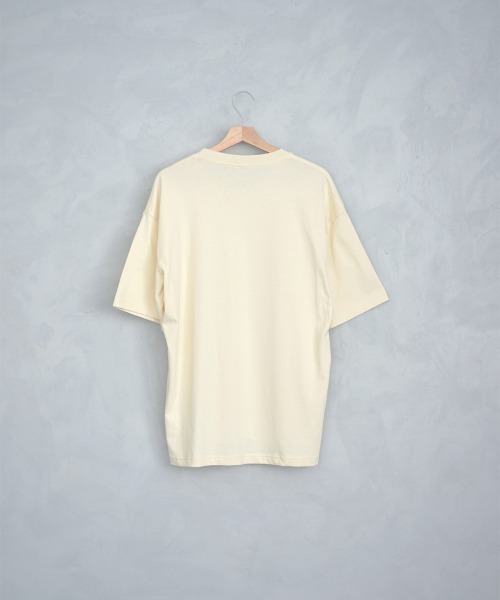 Shoowtime(ショウタイム)の「オーバーサイズ / ビッグシルエットショートスリーブTシャツ(Tシャツ/カットソー・メンズ・アイボリー/ブラック・LARGE/MEDIUM)」の9枚目の写真