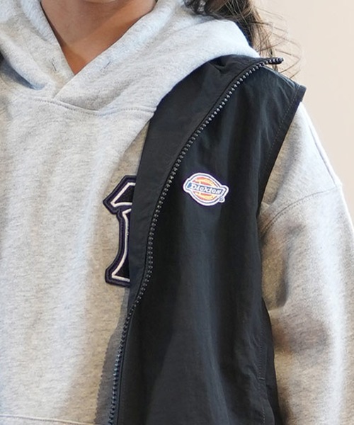Dickies(ディッキーズ)の「【ムラサキスポーツ限定】Dickies/ディッキーズ MS DK 裏地メッシュ ナイロンベスト 80753300(ベスト・キッズ・ベージュ/チャコールグレー/ブラック・130cm/140cm/150cm/160cm)」の9枚目の写真