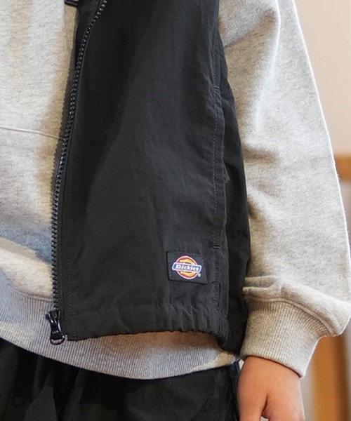 Dickies(ディッキーズ)の「【ムラサキスポーツ限定】Dickies/ディッキーズ MS DK 裏地メッシュ ナイロンベスト 80753300(ベスト・キッズ・ベージュ/チャコールグレー/ブラック・130cm/140cm/150cm/160cm)」の10枚目の写真