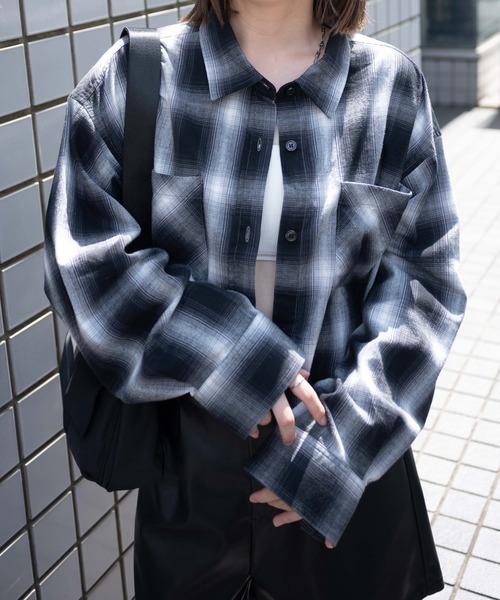 WEGO(ウィゴー)の「WEGO/オンブレチェックショートシャツ(シャツ/ブラウス・レディース・ホワイト系その他2/ブラック系その他2・FREE)」の15枚目の写真