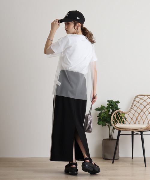 atONE(アットワン)の「ロゴT×チュールTコンパクトアンサンブル(Tシャツ/カットソー・レディース・オフホワイト/ホワイト×ブラック・F)」の9枚目の写真