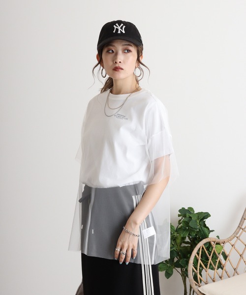 atONE(アットワン)の「ロゴT×チュールTコンパクトアンサンブル(Tシャツ/カットソー・レディース・オフホワイト/ホワイト×ブラック・F)」の7枚目の写真