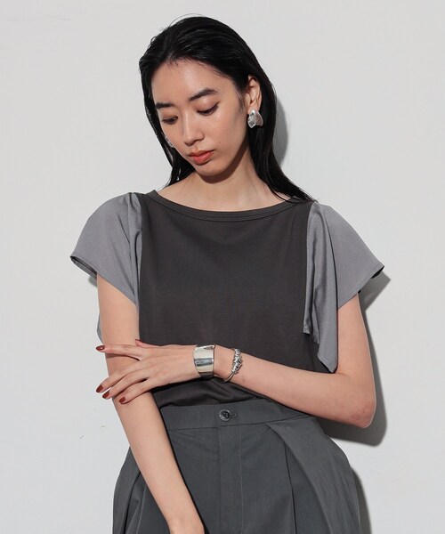 GALLEST（ギャレスト）の「ハンカチーフスリーブTシャツ（Tシャツ/カットソー・レディース・ダークグレー/ホワイト/ブラック・38）」の3枚目の写真