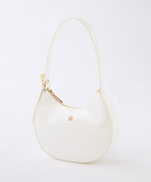 one after another NICE CLAUP（ワンアフターアナザーナイスクラップ）の「エンブレム付き/エナメルミニホーボーバッグ（ショルダーバッグ・レディース・ブラック/レッド/ピンク/アイボリー・FREE）」の2枚目の写真