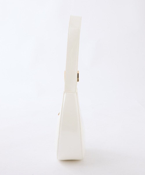 one after another NICE CLAUP（ワンアフターアナザーナイスクラップ）の「エンブレム付き/エナメルミニホーボーバッグ（ショルダーバッグ・レディース・ブラック/レッド/ピンク/アイボリー・FREE）」の14枚目の写真