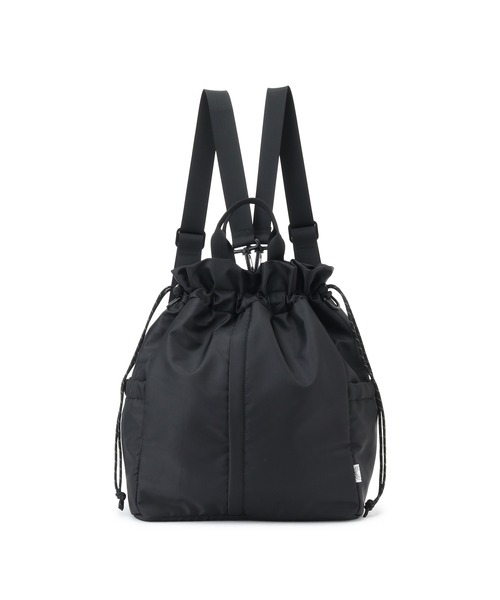 LE CERCLE par rope'（ルセルクルパーロペ）の「【マルチWAY】巾着型中綿リュック/アンベロサック ［ユニセックスで使える/A4サイズ対応 ］（バックパック/リュック・レディース・ブラック/ベージュ系その他・FREE）」の18枚目の写真