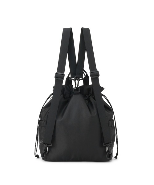 LE CERCLE par rope'（ルセルクルパーロペ）の「【マルチWAY】巾着型中綿リュック/アンベロサック ［ユニセックスで使える/A4サイズ対応 ］（バックパック/リュック・レディース・ブラック/ベージュ系その他・FREE）」の20枚目の写真