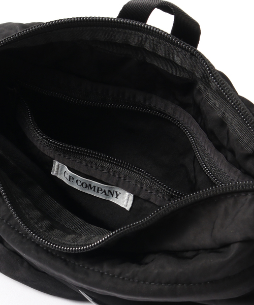 C.P. COMPANY（シーピーカンパニー）の「【C.P. Company / シーピーカンパニー】ACCESSORIES BAG IN NYLON B（ボディバッグ/ウエストポーチ・メンズ・ブラック・FREE）」の8枚目の写真