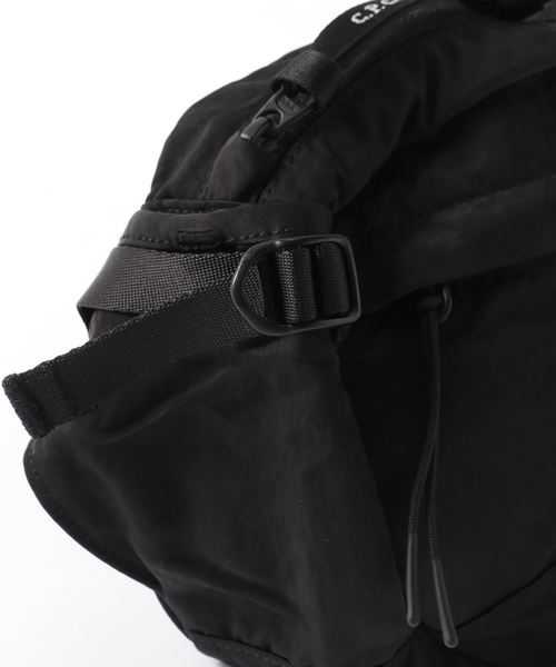 C.P. COMPANY（シーピーカンパニー）の「【C.P. Company / シーピーカンパニー】ACCESSORIES BAG IN NYLON B（ボディバッグ/ウエストポーチ・メンズ・ブラック・FREE）」の15枚目の写真