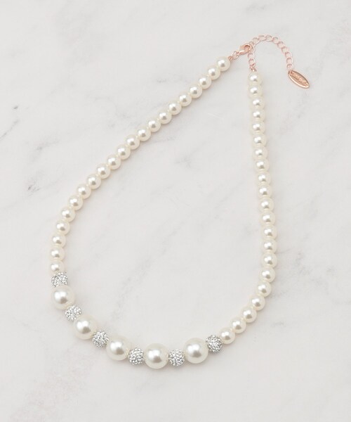 SHOO・LA・RUE（シューラルー）の「【セレモニー】フェイクパールパヴェネックレス（ネックレス・レディース・シルバー/ゴールド/ピンクゴールド・00）」の5枚目の写真
