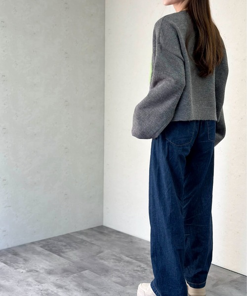 Per sist ence(パーシエンス)の「アルパカタッチ×フェザーロゴニットショートプルオーバー(ニット/セーター・レディース・ネイビー/ブラック/チャコールグレー/ベージュ・FREE)」の16枚目の写真