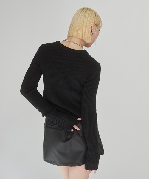 ENVYM(アンビー)の「ビスチェ デザイン リブニット(ニット/セーター・レディース・ブラック/グレー/アイボリー・FREE)」の21枚目の写真