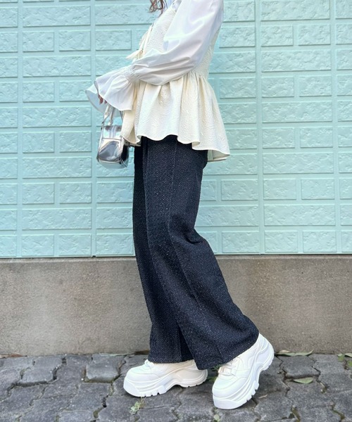 rectangle(レクタングル)の「クラッシュデニム切り替えタックパンツ(デニムパンツ・レディース・ブラック/ブルー・SMALL/MEDIUM)」の16枚目の写真