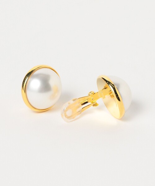 Demi-Luxe BEAMS(デミルクス ビームス)の「ラウンドパール イヤリング(イヤリング・レディース・ゴールド・ONE SIZE)」の3枚目の写真