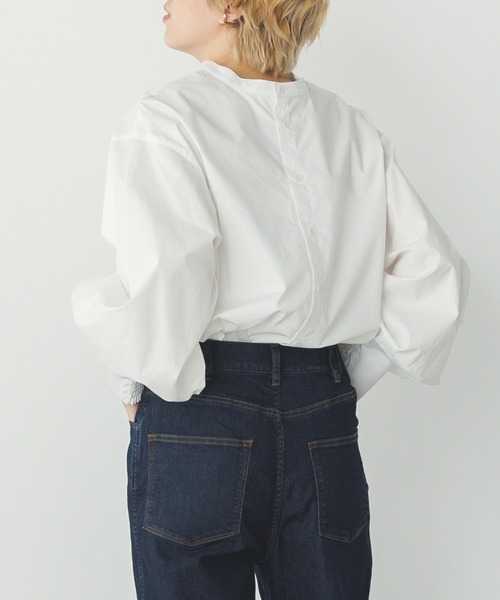 hunch（ハンチ）の「【WEB限定/別注】バンドカラー ボリュームスリーブ2WAYブラウス（シャツ/ブラウス・レディース・ホワイト/ホワイト系その他/ブラック/ベージュ・FREE）」の10枚目の写真