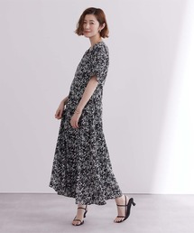 UR'S | Vネックフィットアンドフレアワンピース(ワンピース)