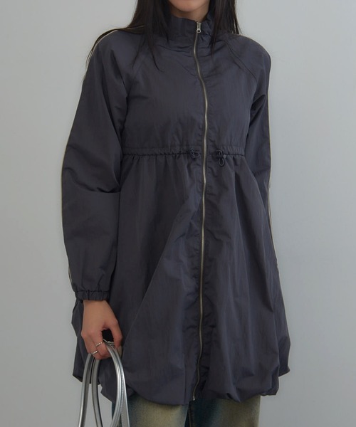 MAGASIN DE MODE Onjna(マガジンデモードオンジェナ )の「【MAGASIN DE MODE Onjna】T/Nタフタトラックバルーンミニワンピース XNN(ワンピース・レディース・ベージュ/チャコールグレー/アイボリー/カーキ・FREE)」の12枚目の写真