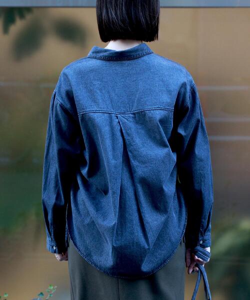 SOMETHING(サムシング)の「SOMETHING(サムシング)【レディース】【WEB限定】ギャザーデニムシャツ(シャツ/ブラウス・レディース・ブラック・S/M)」の18枚目の写真