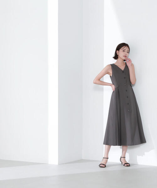 NATURAL BEAUTY BASIC（ナチュラルビューティーベーシック）の「◇ 【美人百花掲載】サイドプリーツジャンスカ（ジャンパースカート・レディース・ベージュ/チャコールグレー/ネイビー・MEDIUM/SMALL/P/S）」の5枚目の写真