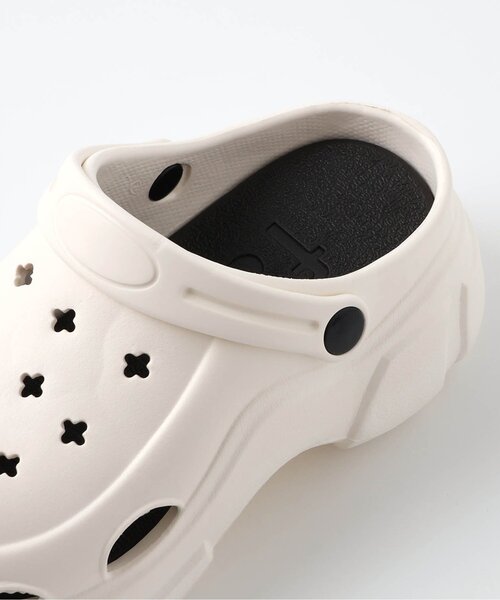 algy（アルジー）の「ボリュームソールクロッグサンダル（サンダル・キッズ・オフホワイト/ブラック・23/24）」の7枚目の写真