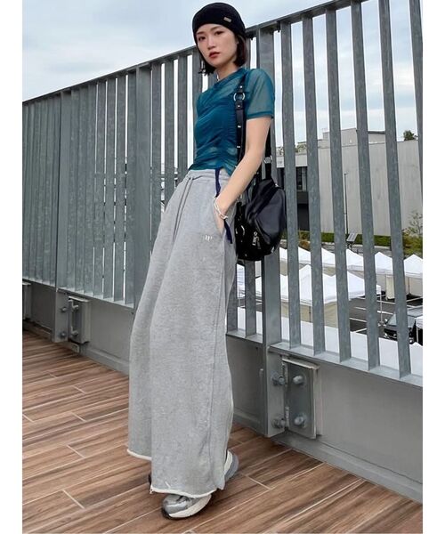 MURUA（ムルーア）の「グラデーションシアートップス（Tシャツ/カットソー・レディース・ブラック/ブルー/ブラウン/その他・FREE）」の8枚目の写真