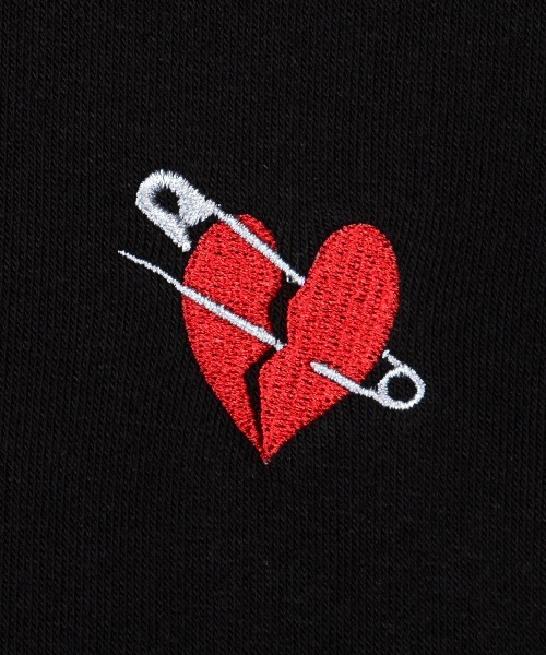 LUXSTYLE(ラグスタイル)の「ワンポイント刺繍入り裏起毛パーカー(パーカー・メンズ・ブラック/ホワイト・M/L/XL)」の17枚目の写真