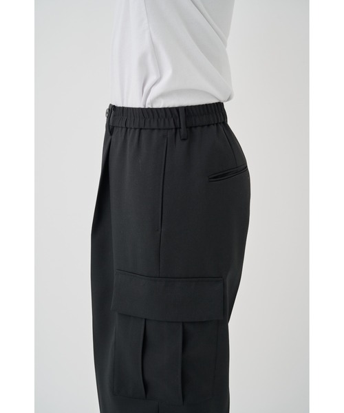 STUDIOUS（ステュディオス）の「NO SEASON WASHABLEWOOL CARGO（カーゴパンツ・メンズ・グレイッシュベージュ/ブラック・2/1）」の7枚目の写真