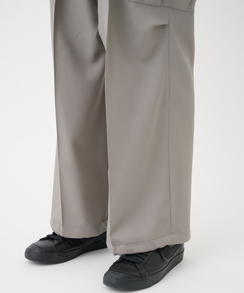 STUDIOUS（ステュディオス）の「NO SEASON WASHABLEWOOL CARGO（カーゴパンツ・メンズ・グレイッシュベージュ/ブラック・2/1）」の20枚目の写真