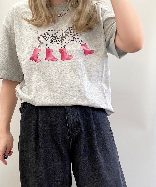 日本未入荷 UNIFREE★ダルメシアンプリント グラフィックTシャツ セール】限定展開 ダルメシアン プリント 半袖 Tシャツ（Tシャツ