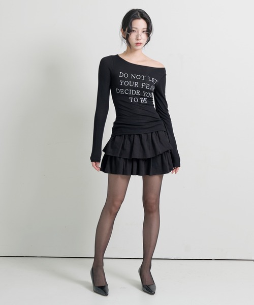 FOLLOWIN(フォロウィン)の「スペリングレタリングシースルーワンショルダー/オフショルダーレイヤードカットソー(Tシャツ/カットソー・レディース・ホワイト/グレー/ブラック・FREE)」の15枚目の写真