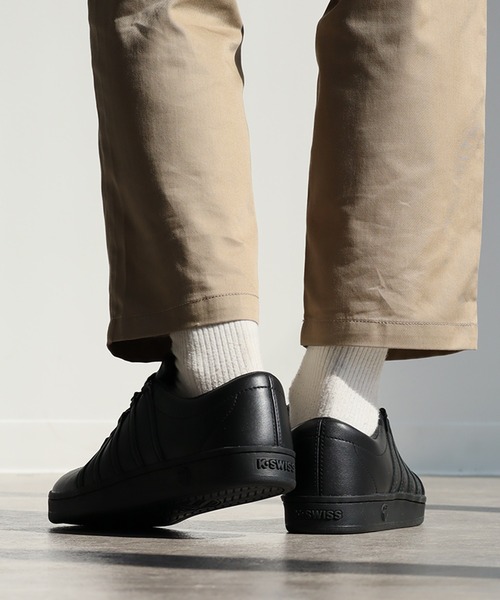 K-SWISS（ケースイス）の「【K-SWISS/ケースイス】CLASSIC 88(クラシック 88) レザー ローカットスニーカー（スニーカー・メンズ・ホワイト系その他2/ホワイト/ホワイト系その他/ブラック・27.0cm/25.0cm/25.5cm/26.0cm/26.5cm/27.5cm/28.0cm）」の8枚目の写真